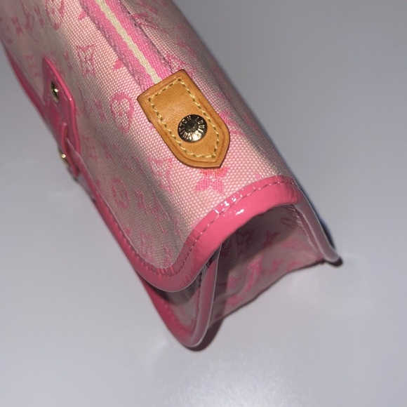 SOLD~Pink Mary Kate Monogram Pouch - Picture 9 of 16
